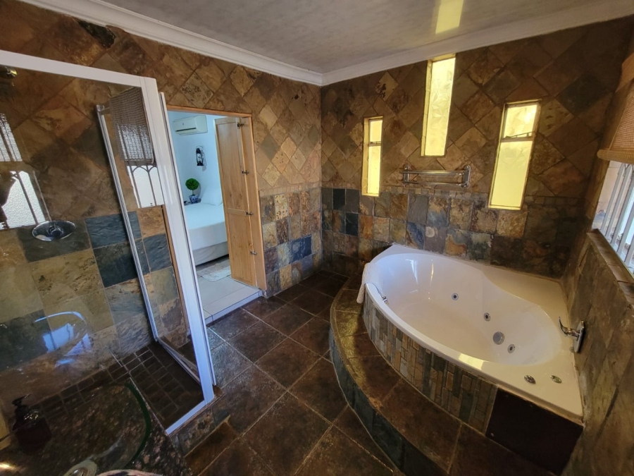 4 Bedroom Property for Sale in Panorama Free State